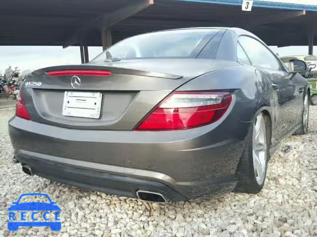 2014 MERCEDES-BENZ SLK250 WDDPK4HA9EF088165 image 3