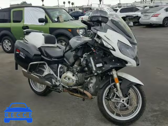 2015 BMW R1200 RT WB10A1309FZ193426 image 0