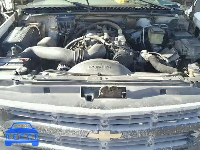 2002 CHEVROLET C3500-HD 3GBKC34G12M104641 Bild 6