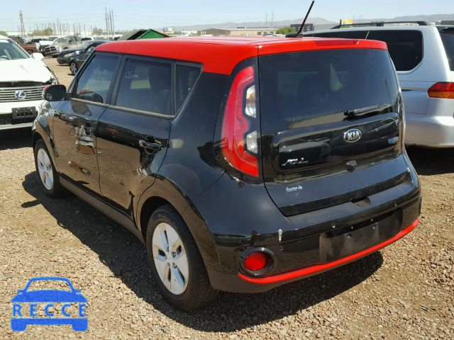 2015 KIA SOUL EV KNDJX3AE9F7002874 Bild 2