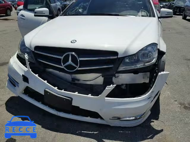 2015 MERCEDES-BENZ C 250 WDDGJ4HB9FG413971 image 8