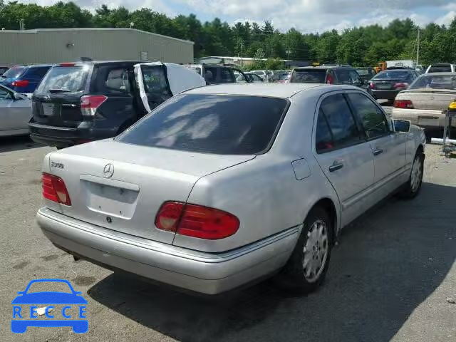 1998 MERCEDES-BENZ E 300TD WDBJF25F1WA563281 Bild 3