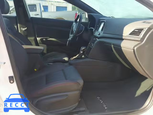 2018 HYUNDAI ELANTRA SP KMHD04LB0JU545708 image 4