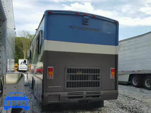 2000 FREIGHTLINER CHASSIS X 4UZ6XFBC6YCG18142 Bild 2