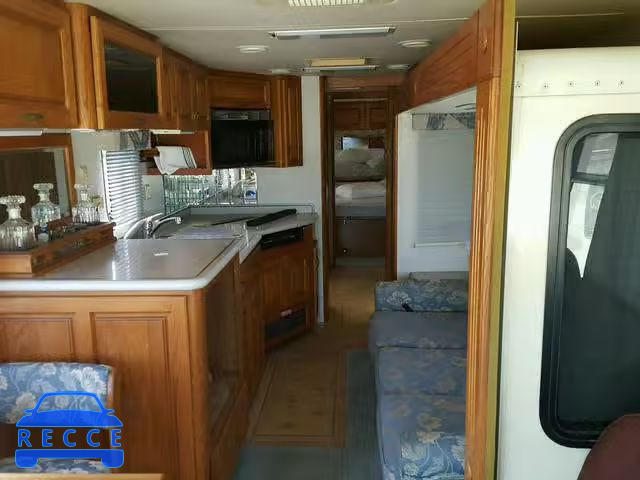 1995 SPARTAN MOTORS MOTORHOME 4S7MT9K04SC019306 image 5