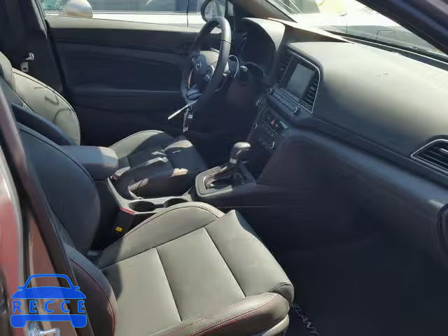 2018 HYUNDAI ELANTRA SP KMHD04LB0JU679800 image 4