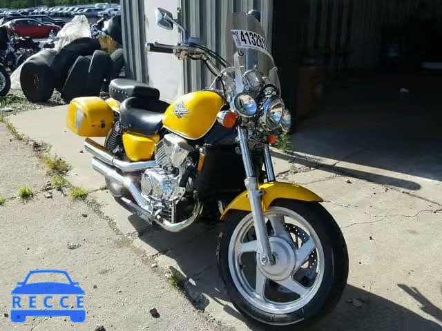 1994 HONDA VF750 C JH2RC4300RM000868 Bild 0