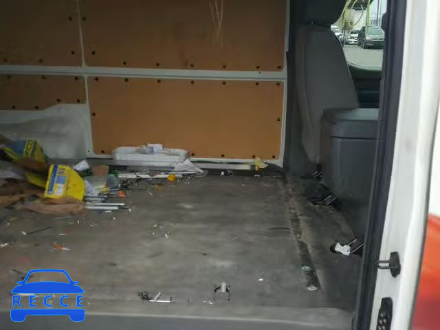 2015 NISSAN NV 2500 1N6AF0KY7FN805055 Bild 5