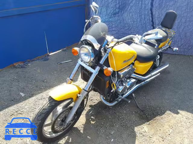 1996 HONDA VF750 C JH2RC4312TM200554 image 1