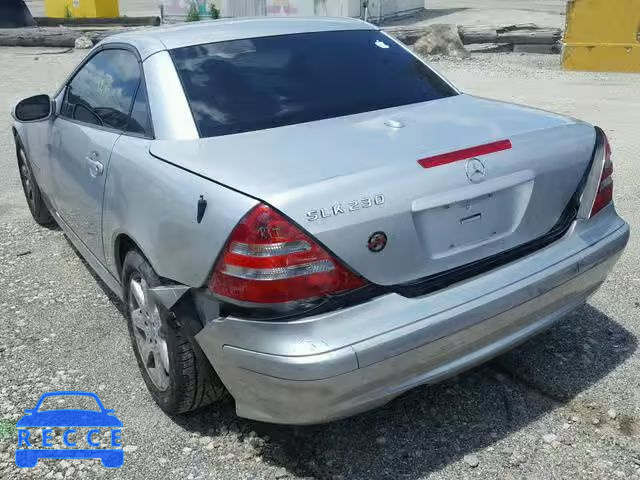 2002 MERCEDES-BENZ SLK 230 KO WDBKK49F62F257955 image 2