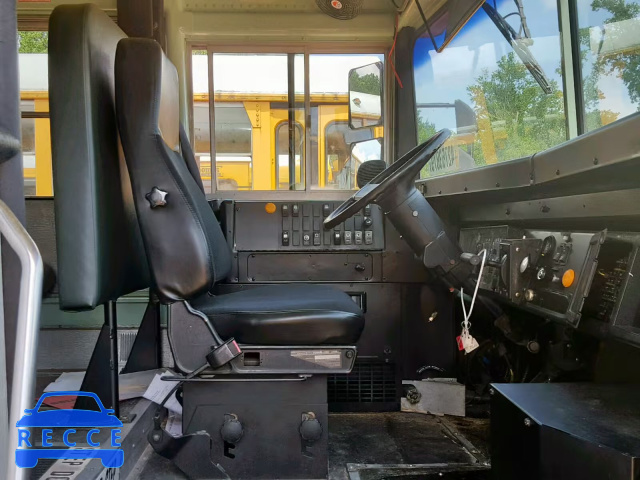 1997 INTERNATIONAL 3000 3800 1HVBBABL3VH449725 зображення 4