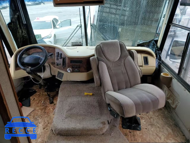 2004 FORD MOTORHOME 1F6NF53S840A00920 image 4