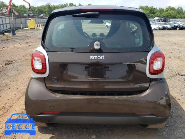 2018 SMART FORTWO WMEFJ9BA2JK311681 Bild 5