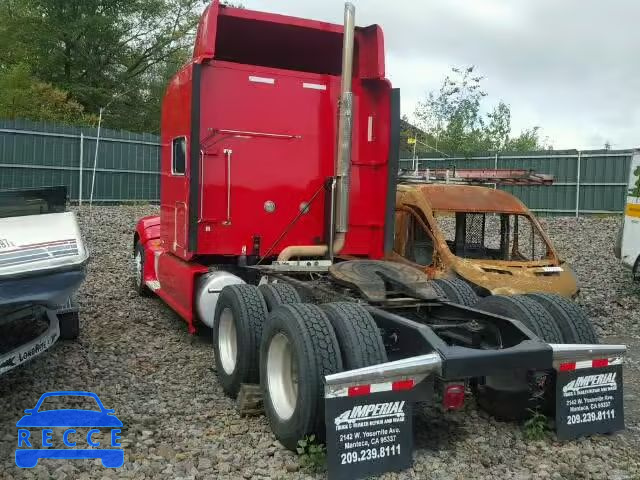 2011 PETERBILT CONVENTION 1XPHD49X4BD129660 Bild 2