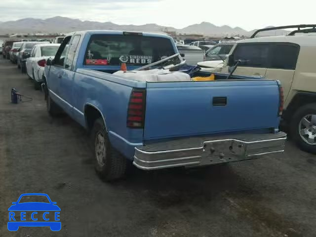 1997 CHEVROLET C2500 1GCFC29R1VE237895 Bild 2