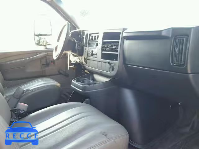 2009 CHEVROLET EXPRESS CU 1GBHG31C391150589 image 4