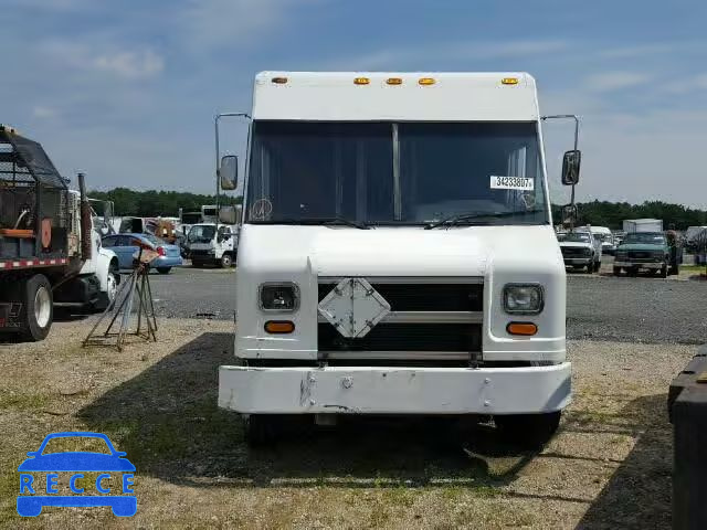 1999 FREIGHTLINER M LINE WAL 4UZA4FF46XCA60944 зображення 9