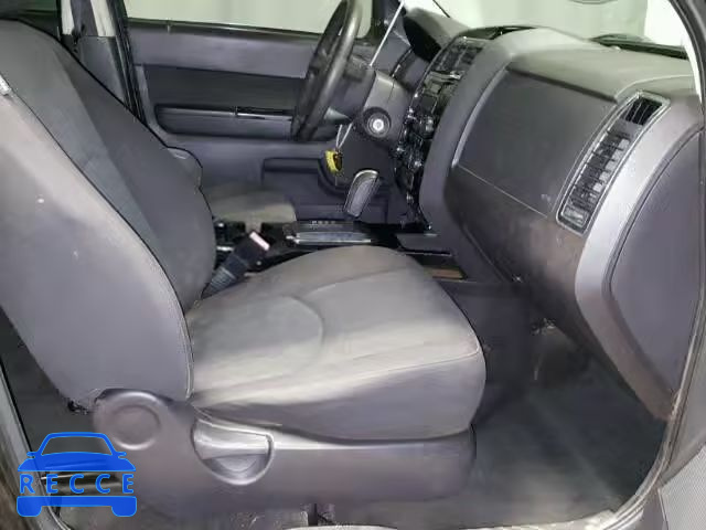 2010 MAZDA TRIBUTE I 4F2CY0C78AKM04149 image 4