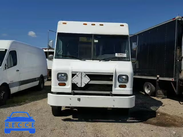 2000 FREIGHTLINER M LINE WAL 4UZA4FA44YCG41643 Bild 9