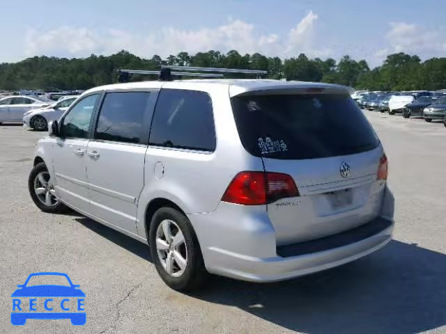 2010 VOLKSWAGEN ROUTAN SEL 2V4RW5DX7AR268356 image 2