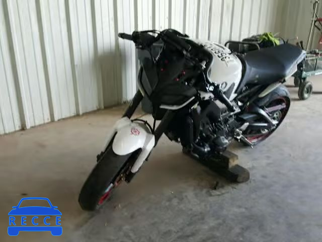 2017 YAMAHA FZ09 JYARN53E4HA000310 image 1
