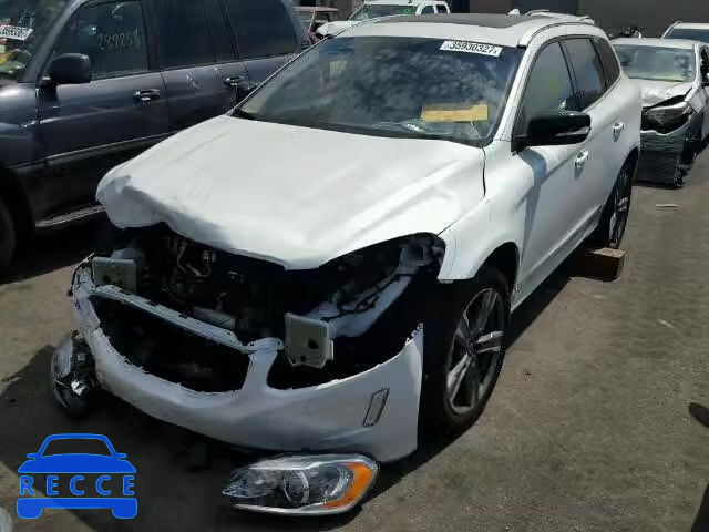 2017 VOLVO XC60 T5 YV440MDRXH2124839 image 1