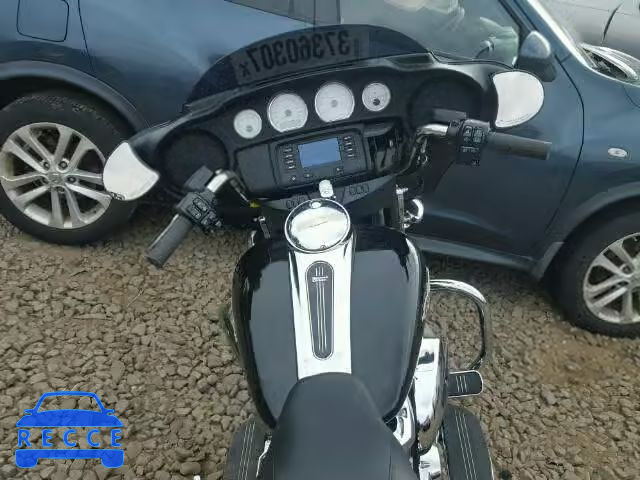 2017 HARLEY-DAVIDSON FLHX STREE 1HD1KBC13HB641172 image 4