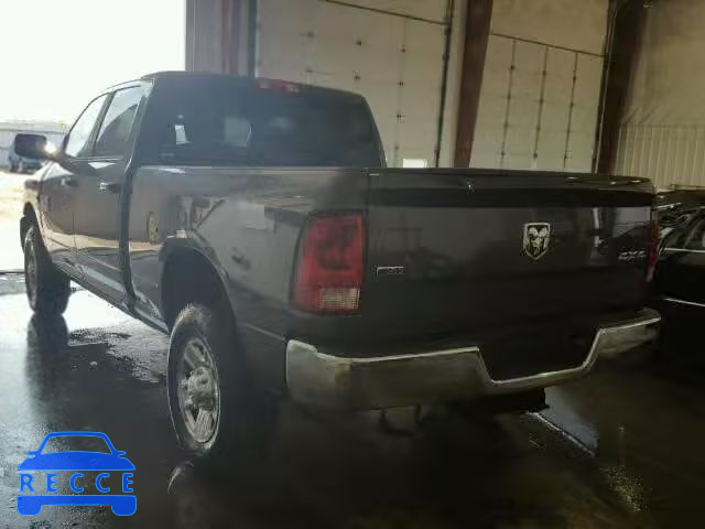 2017 RAM 2500 SLT 3C6UR5DL7HG699988 Bild 2