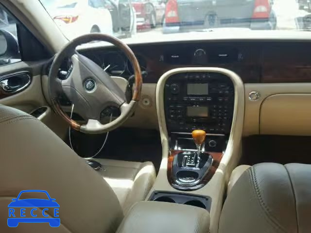 2005 JAGUAR XJ8 L SAJWA79CX5SG36082 image 8