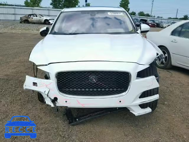 2017 JAGUAR F-PACE PRE SADCK2BV3HA080299 image 8