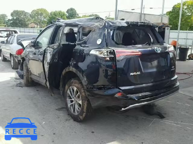 2017 TOYOTA RAV4 HV LE JTMRJREV6HD097965 Bild 2