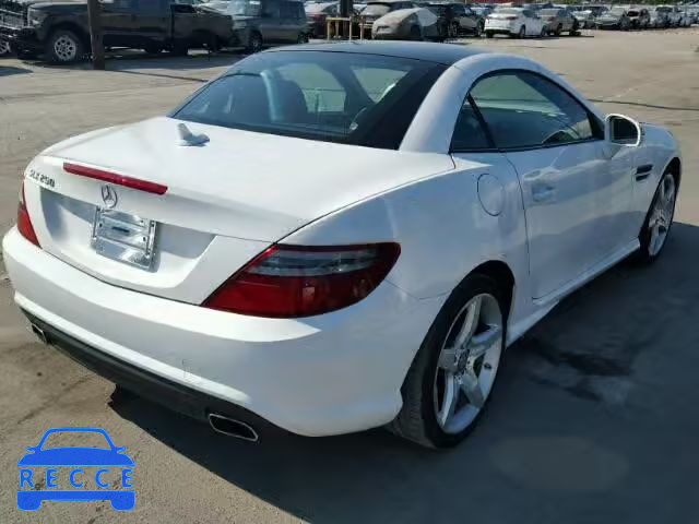 2014 MERCEDES-BENZ SLK250 WDDPK4HA6EF087619 image 3