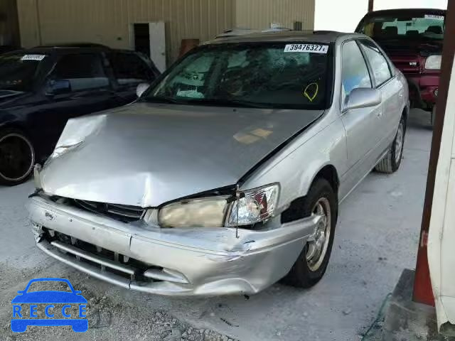 2000 TOYOTA CAMRY JT2BF22K1Y0281988 image 1