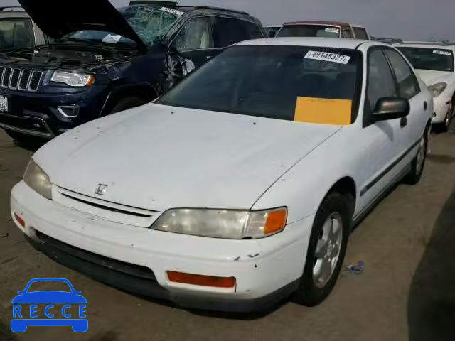 1995 HONDA ACCORD DX 1HGCD5526SA079570 Bild 1