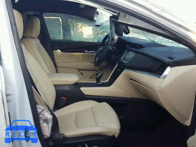 2017 CADILLAC XT5 LUXURY 1GYKNBRS0HZ172587 image 4