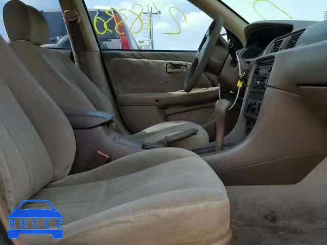 2000 TOYOTA CAMRY 4T1BG22K8YU730818 image 4