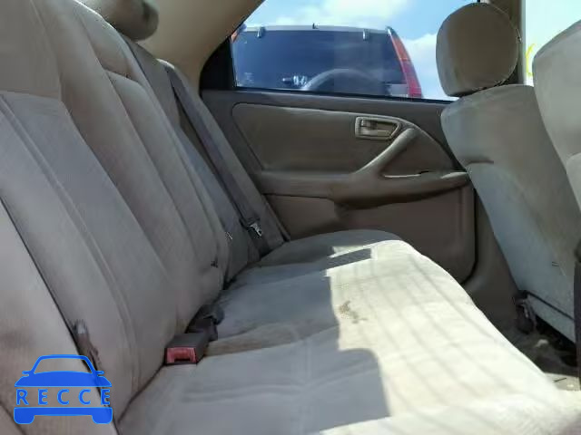 2000 TOYOTA CAMRY 4T1BG22K8YU730818 зображення 5