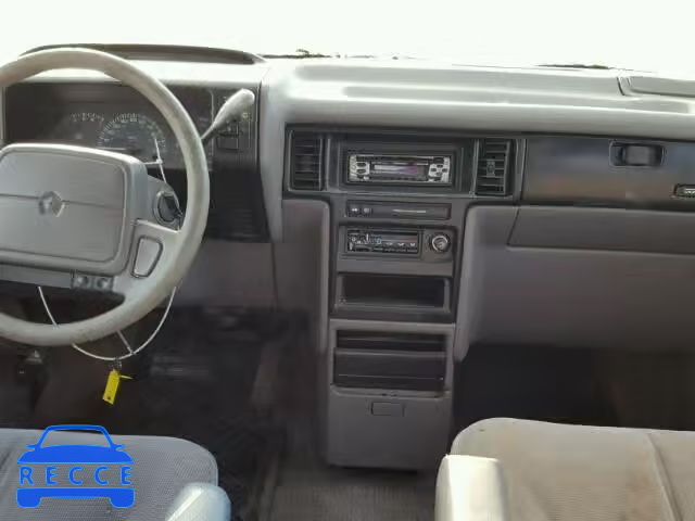 1993 PLYMOUTH VOYAGER SE 2P4GH4534PR133230 image 8