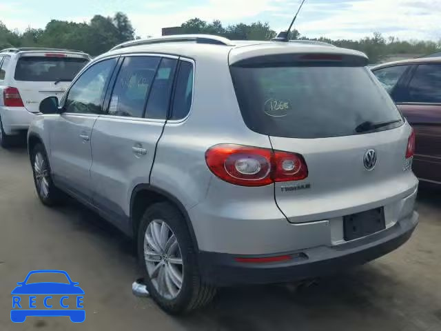 2011 VOLKSWAGEN TIGUAN WVGBV7AX1BW535249 Bild 2