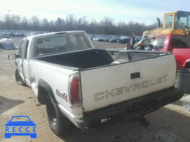 1997 CHEVROLET K2500 1GCGK29R7VE246043 Bild 2