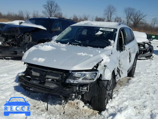 2018 VOLKSWAGEN TIGUAN SE 3VV2B7AX7JM034699 image 2