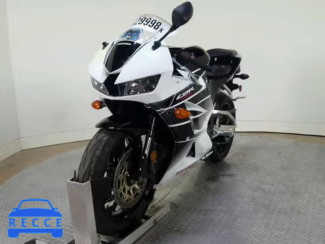 2016 HONDA CBR600 RR JH2PC40J5GK200674 Bild 3