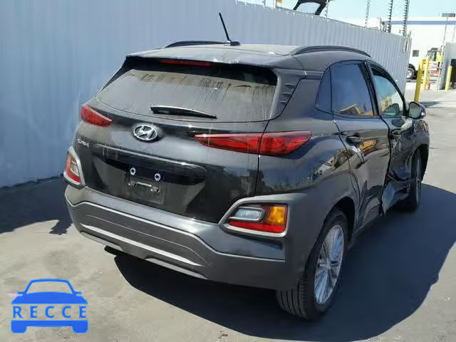 2018 HYUNDAI KONA SEL KM8K22AA8JU069529 image 3