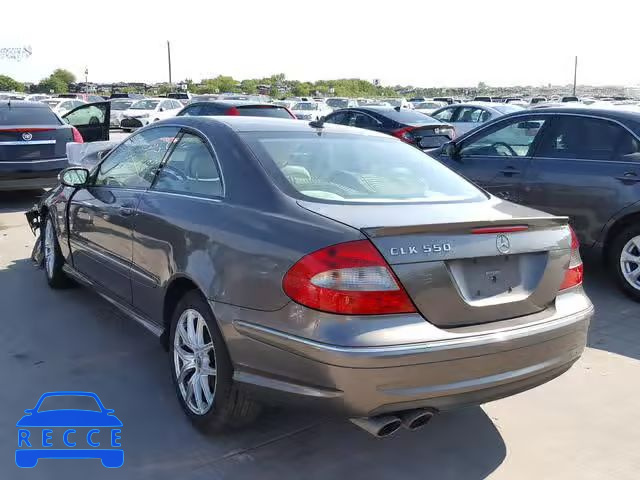 2008 MERCEDES-BENZ CLK 550 WDBTJ72HX8F252545 image 2