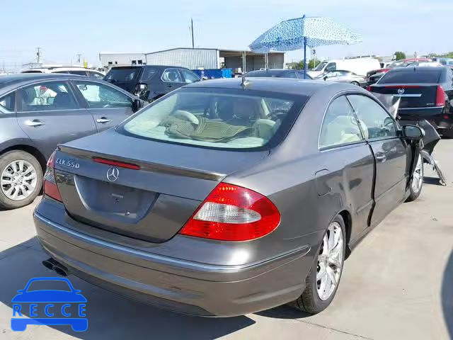 2008 MERCEDES-BENZ CLK 550 WDBTJ72HX8F252545 image 3