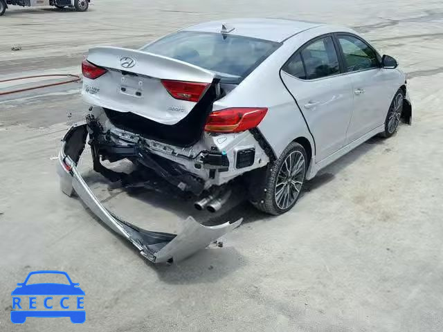 2018 HYUNDAI ELANTRA SP KMHD04LB0JU475949 image 3