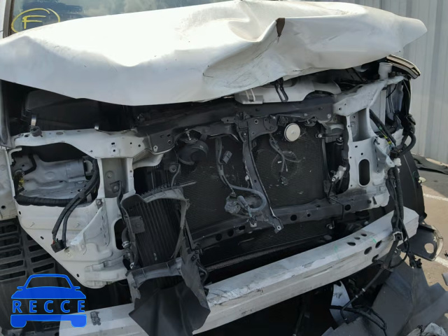 2014 LEXUS LX 570 JTJHY7AX2E4141231 image 8