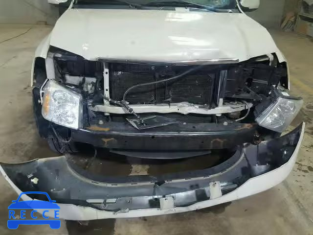 2009 GMC ENVOY SLT 1GKDT43S092118486 image 8