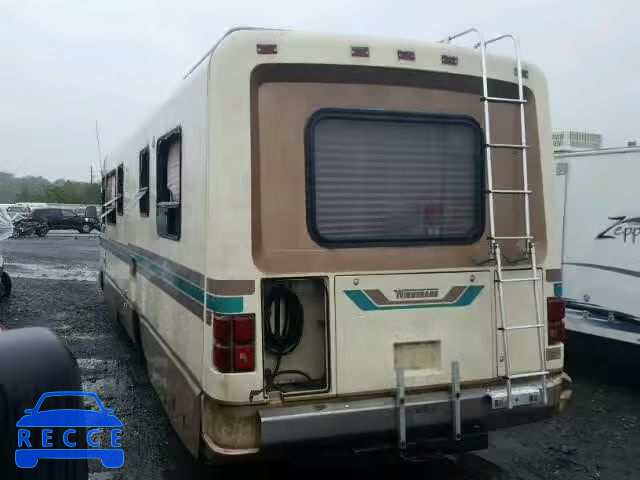 1988 CHEVROLET CHIEFTAIN 1GBKP37W2J3338827 image 2
