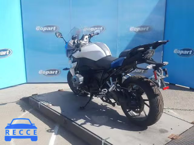 2016 BMW R1200 RS WB10A150XGZ378552 Bild 2